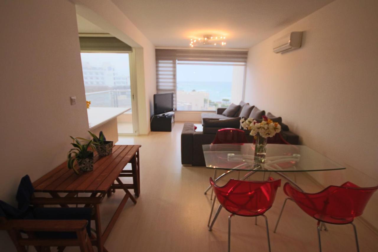 Fig Tree Bay Apartments โปรทาราส ภายนอก รูปภาพ